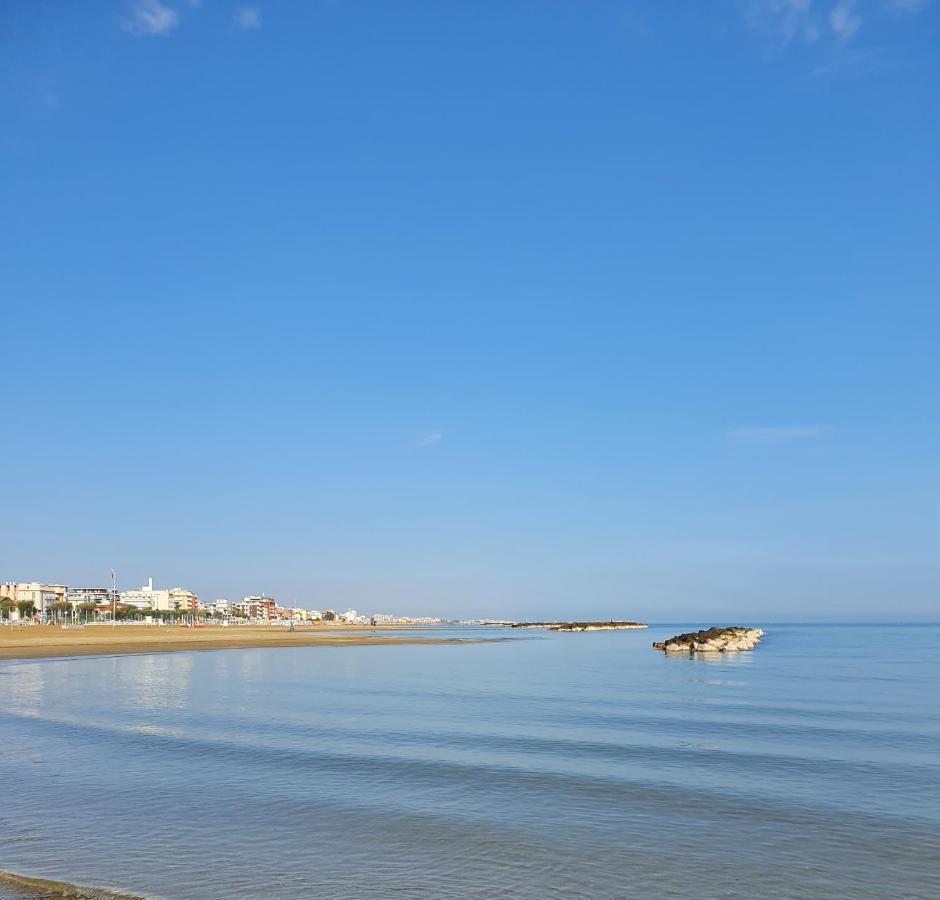 Hotel De La Plage Rimini Bagian luar foto