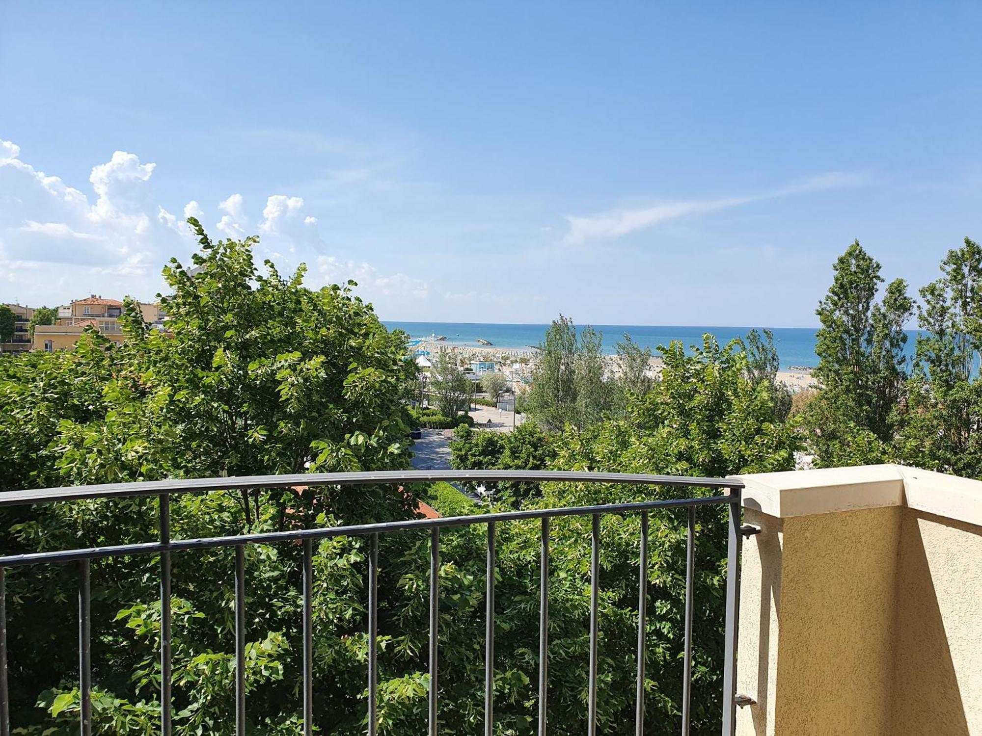 Hotel De La Plage Rimini Bagian luar foto