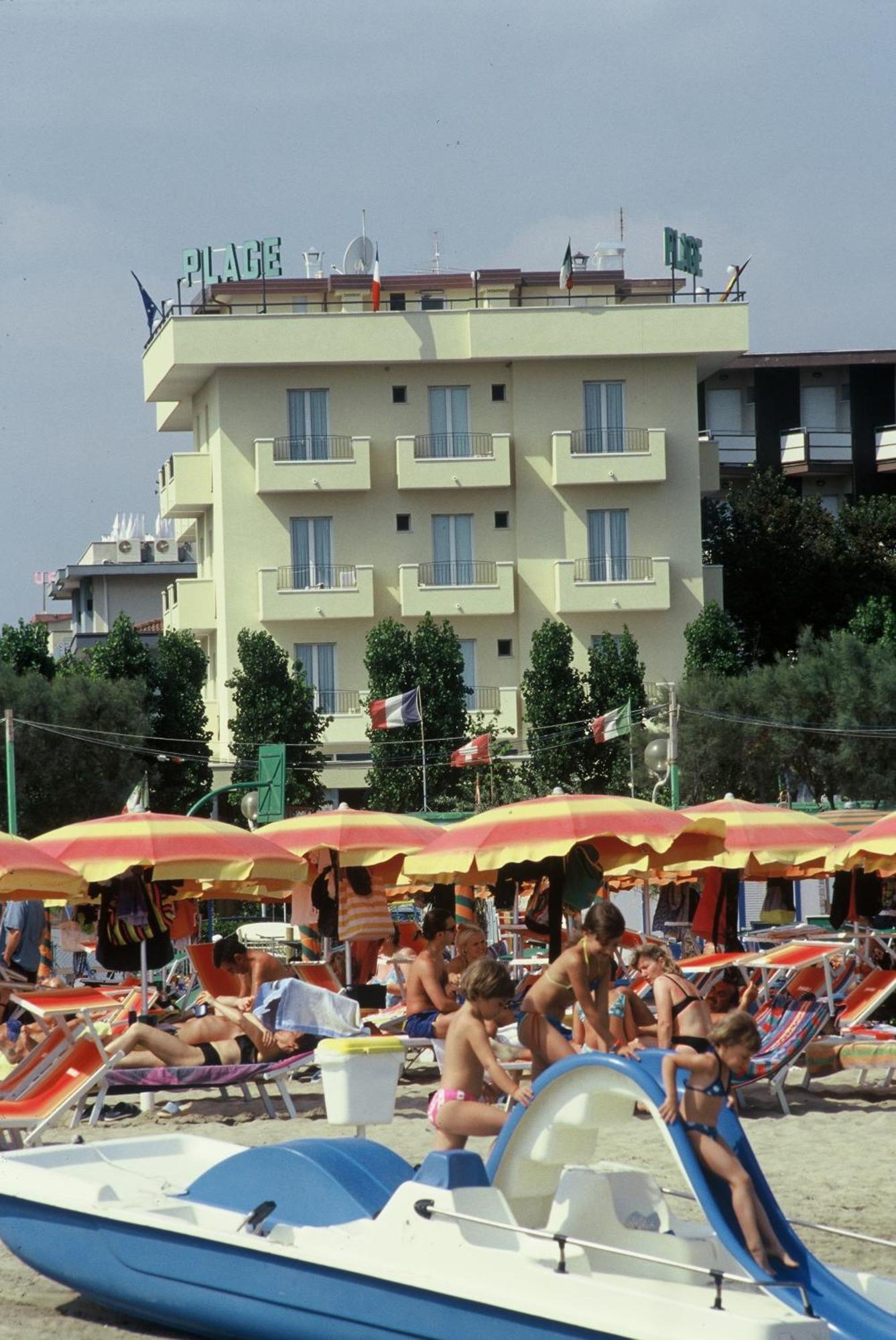 Hotel De La Plage Rimini Bagian luar foto