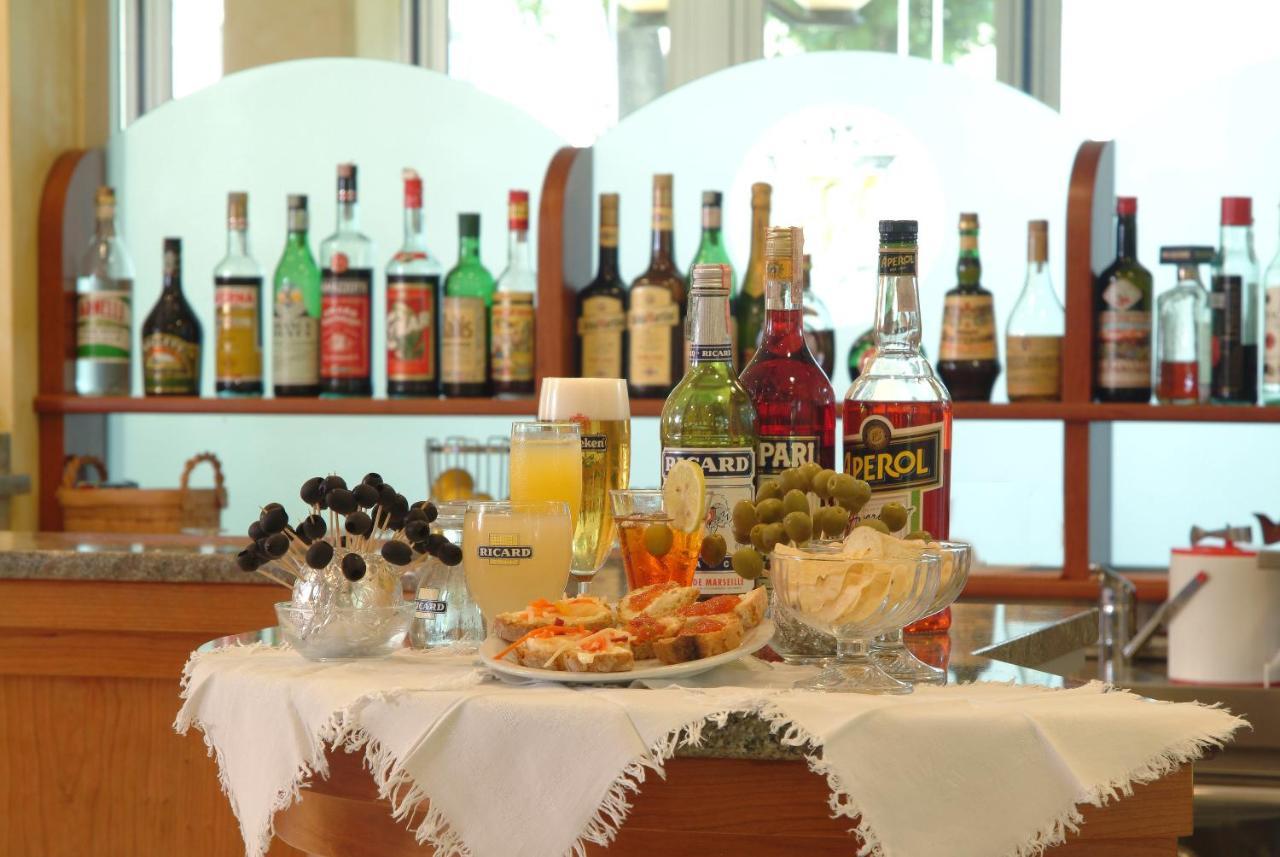 Hotel De La Plage Rimini Bagian luar foto
